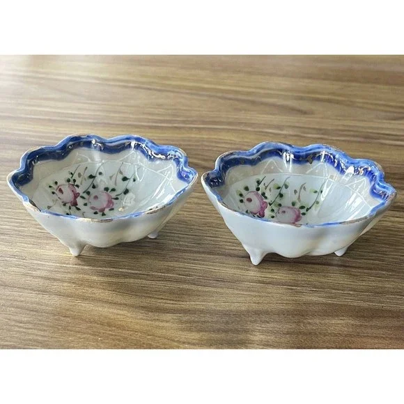 Lot Of 2 Vintage Japan Sm. Porcelain Hand Painted Ornate Footed Bowls - Picture 4 of 16